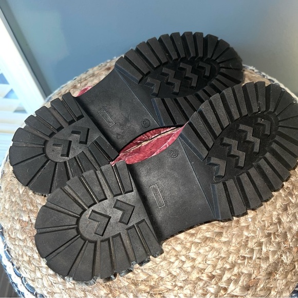 Free People Convertible Velvet Oxfords - Picture 9 of 11